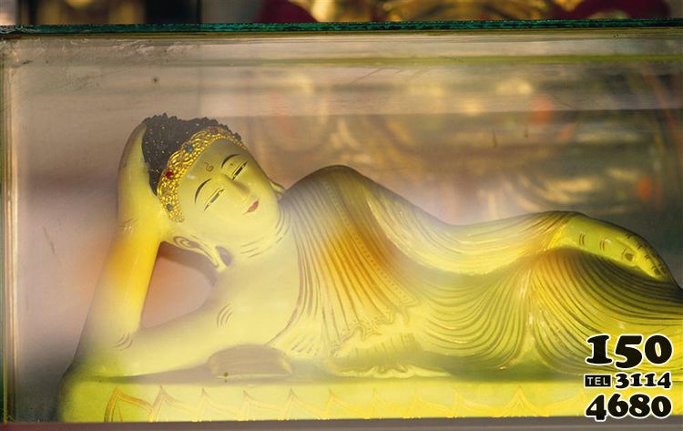 佛教信仰-侧卧的佛像图片