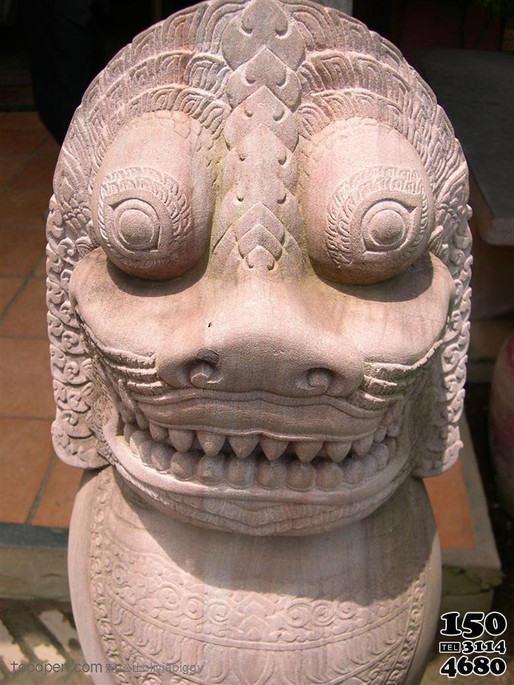 柬埔寨吳哥窟手工艺佛像石雕图片